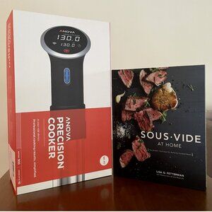 Anova Precision Cooker Sous Vide 900W + Sous Vide At Home Cookbook Bundle NEW
